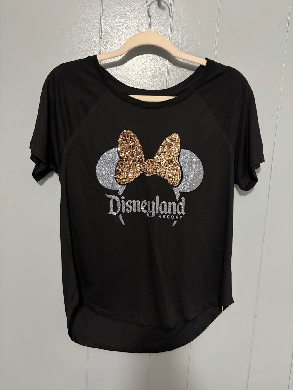 NEW Disney Parks Disneyland Black Minnie Bow Ears Sequin Glitter T-shirt S